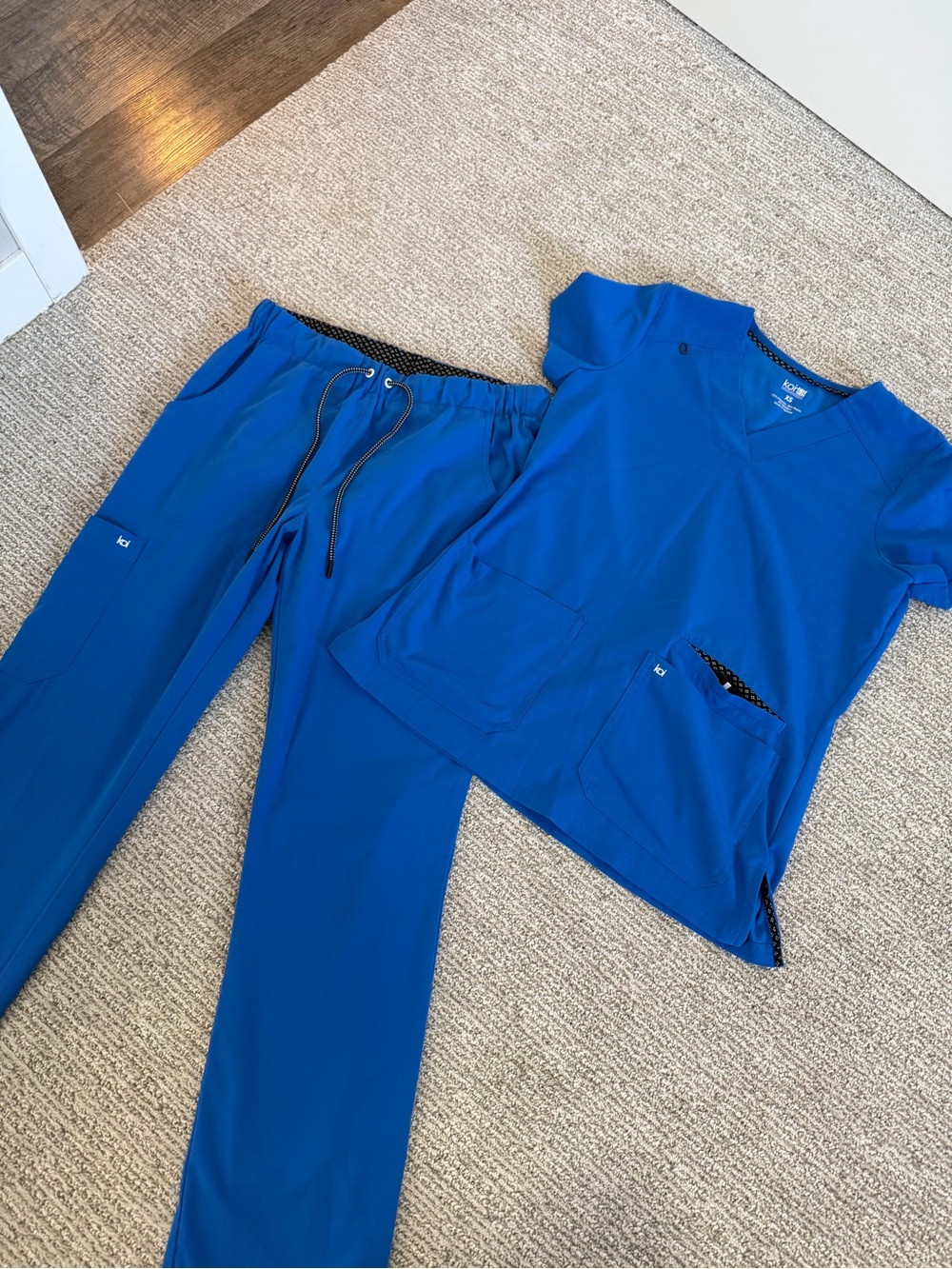 Koi Royal Blue Women’s V-Neck Scrub Top & Matching Drawstring Pants